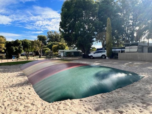 Esperance Pink Lake Tourist Park 외부 사진